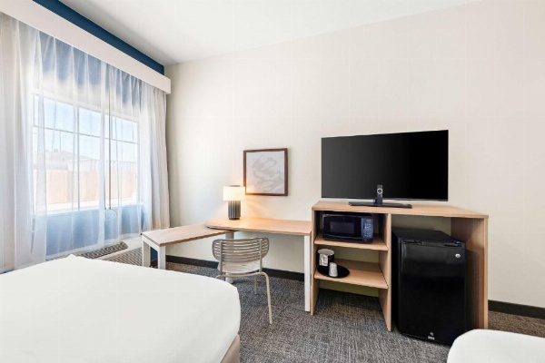 Spark by Hilton Mansfield image 25