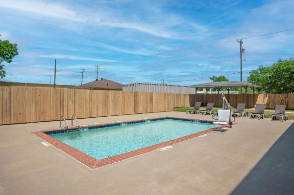 Spark by Hilton Mansfield image 7